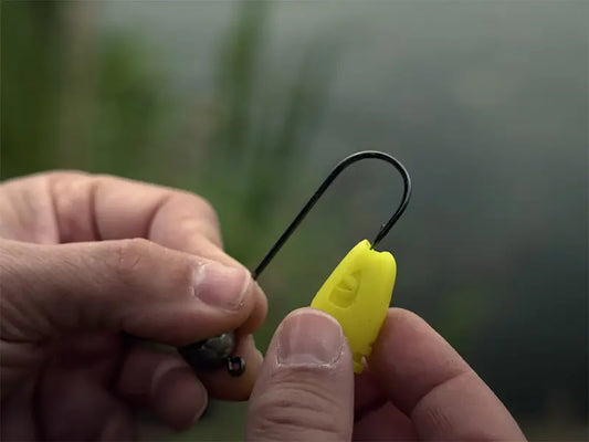 Jig rotund cu spin pentru năluci Delphin TYRE / 5 buc 10g-3/0
